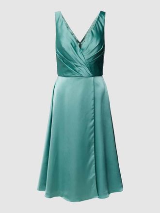 Luxuar Luxuar Knielanges Cocktailkleid mit gelegten Falten in Mint, Gr&ouml;&szlig;e 36
