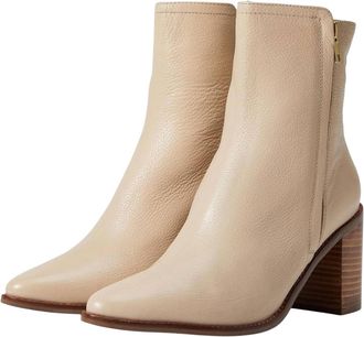 Seychelles Desirable Boot In Off White