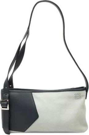 Loewe Pre-owned Shoulder Bags, female, Gray, Size: ONE SIZE Pre-owned Shoulder Bag