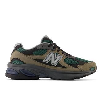 New Balance Uomo 2010 in Marrone/Viola, Pelle, Taglia 40.5