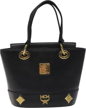 MCM Vintage Leather Black Leather Handbag (Pre-Owned)