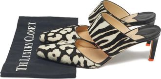 Jimmy Choo London Mules con dettaglio zebrato - Bianco