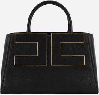 Elisabetta Franchi draagtas