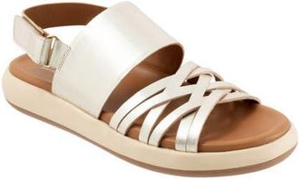 Softwalk Jewell Slingback Platform Sandal in Champagne at Nordstrom, Size 10.5