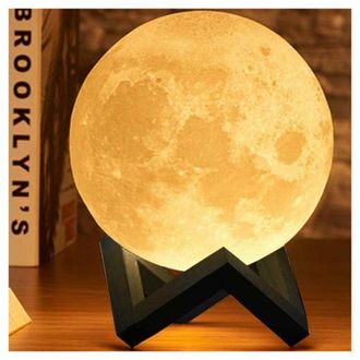 Trade Shop Trade Shop - Lampada Por Tavolo Luna 18cm Led 3 Colorres Moon Lamp A Batteria Con Apoyo