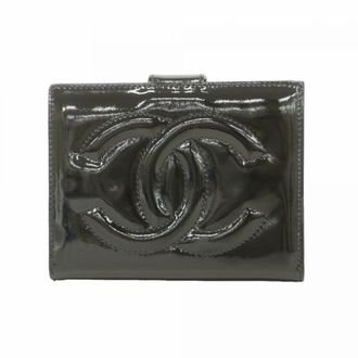 Chanel Black Patent Leather Wallet (Bi-Fold) (Pre-Owned)