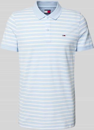 Tommy Jeans Regular Fit Poloshirt aus reiner Baumwolle mit Logo-Stitching in Hellblau, Größe S