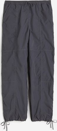 H&M Fallschirmhose aus Nylon - Grau