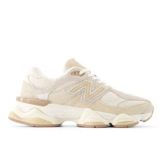 New Balance Unisexo 9060 en Beige/Blanco, Gamuza/Malla, Talla 47.5