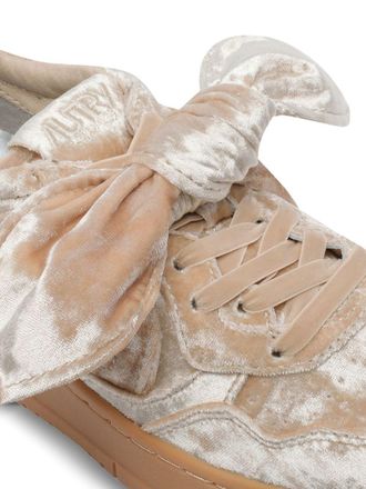 Autry Womens Low Medalist Velvet Sneakers Champagne Trainers