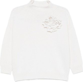 VANISÉ Creamy White Sweater With Textured Floral Applique