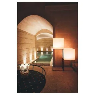 Monacis Vaso De Luz En Pol&iacute;mero Monacis Cube Pot Brillante Cm.40x40x40 Led Multicolor Con Cable