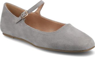 Journee Collection Women & apos;s Carrie Medium and Wide Width Dress Flats