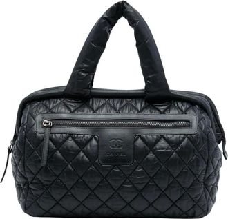 Chanel Pre-owned Handbags, female, Black, Size: ONE SIZE Pre-owned Quilted Carry Bag