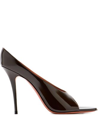 Amina Muaddi Anok lakleren pumps met open neus - Bruin