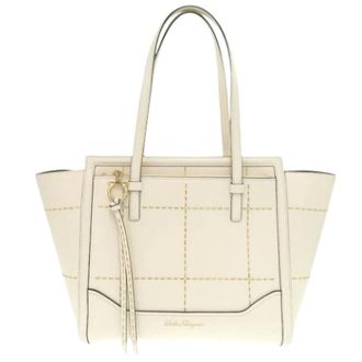 Ferragamo Pre-owned Tote Bags, female, White, Size: ONE SIZE Pre-owned Shoulder Tote Bag