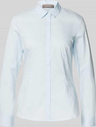 Christian Berg Slim Fit Hemdbluse mit verdeckter Knopfleiste in Hellblau, Größe 34