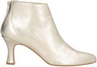 Noa. A CALZATURE - Stivaletti su YOOX.COM