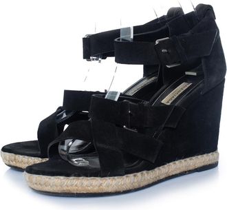 Balenciaga Balenciaga, zwarte su&egrave;de sandaal met sleehak