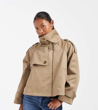 Asos Petite ASOS DESIGN Petite trench corto a mantella con collo a imbuto in rye-Neutro