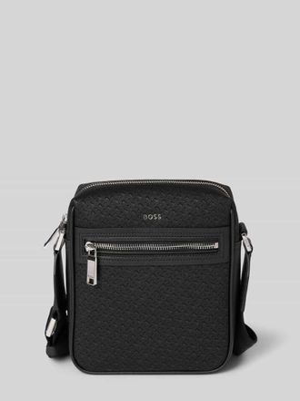 HUGO BOSS Umh&auml;ngetasche mit Logo-Applikation in Black, Gr&ouml;&szlig;e 1