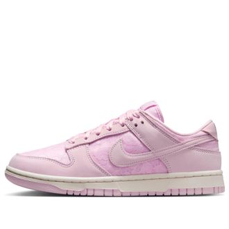 Nike (WMNS) Nike Dunk Low Regal Pink HJ5870-600