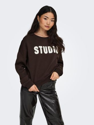 Only Sweatshirt ONLY ONLSWEAT L/S CREW OVERSIZE STATE SWT, Damen, Gr. M, coffee bean detail:studio, terry emb., Sweatware, Obermaterial: 60% Baumwolle, 40%