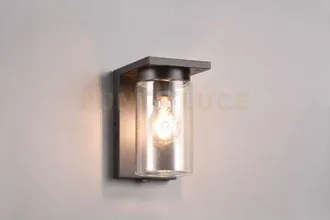 Trio Leuchten Ardila applique da esterno fusione alluminio nera con vetro cilindro sensore crepuscolare h. 19CM IP44 1 luce attacco E27