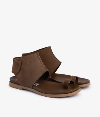 Pedro Garcia Flat gladiator sandal in brown leather | Vania| Spring Summer 26 | PEDRO GARCIA