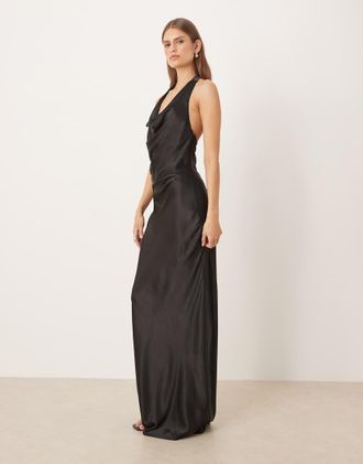 SNDYS Vestito lungo in raso nero con scollo ad anello e foulard