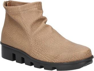 L'Amour Des Pieds Hadirat Boot in Taupe Leather at Nordstrom, Size 6.5