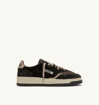 Autry MEDALIST LOW SNEAKERS IN BROWN CLIMBING IVY AND SEDIMENT VELVET