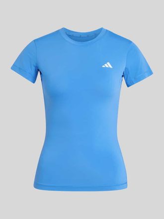 adidas Slim Fit T-Shirt mit Logo-Detail in Blau, Gr&ouml;&szlig;e XL