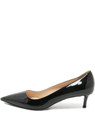 Prada 38 pointed toe calf leather pumps - Black