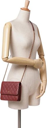 Chanel Hobo Bags - 2018 Quilted Caviar Square Wallet on Chain - Gr. unisize - in Rot - für Damen