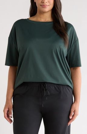 Zella Equilibrium Short Sleeve Cocoon T-Shirt in Green Timber at Nordstrom, Size 1X