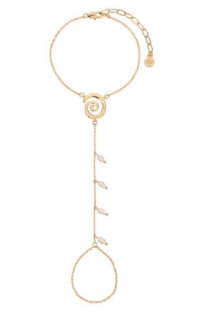 Ettika Aura Freshwater Pearl Hand Chain in Gold at Nordstrom