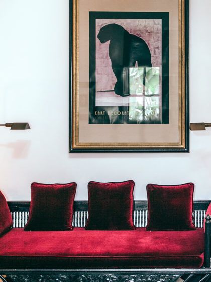 These velvet couches will make your home look luxurious