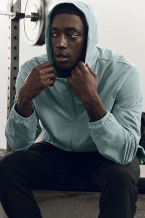 Alo | Performance On-The-Go Jacket in Desert Sage Grey, Size: Medium