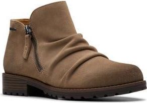 Clarks Nissini Top Waterproof Leather Ankle Boot in Dark Taupe at Nordstrom Rack, Size 6