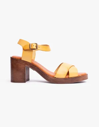 Hush Puppies Womens Hush Puppies GEORGIA Womens Sandals Yellow - Size: 5