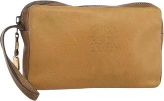 Loewe Pre-owned Clutches, female, Beige, Size: ONE SIZE Pre-owned Leather Clutch