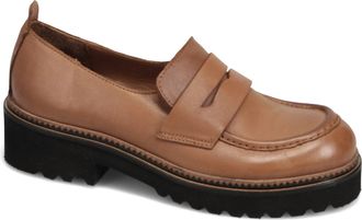 Bueno Womens Annie Loafers In Walnut