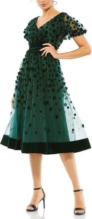 Mac Duggal Embellished Butterfly Sleeve Velvet Hem Midi Dress in Emerald at Nordstrom, Size 4