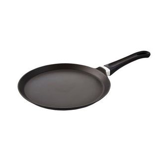 Scanpan Classic 9.75-Inch Omelet & Crepe Pan in Black at Nordstrom
