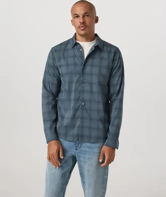Vuori Clothing Long Sleeve Plaid Button Down Shirt | Abyss | Medium