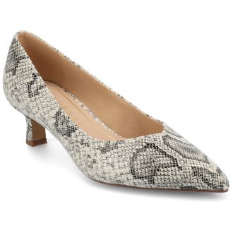 Journee Collection Women & apos;s Pammie Medium and Wide Width Pumps
