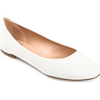 Journee Collection JOURNEE Kavn Flat in White at Nordstrom Rack, Size 8.5