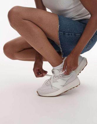 New Balance 370 - Sneakers bianco sporco con suola in gomma