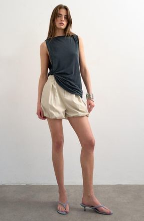Topshop Bubble Hem Shorts in Light Beige at Nordstrom, Size 10 Us